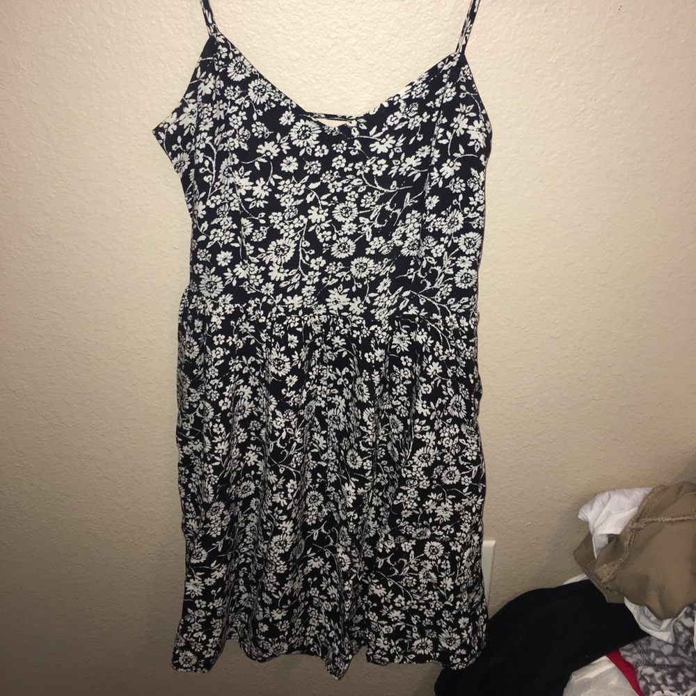 LA HEARTS size small flower print dress